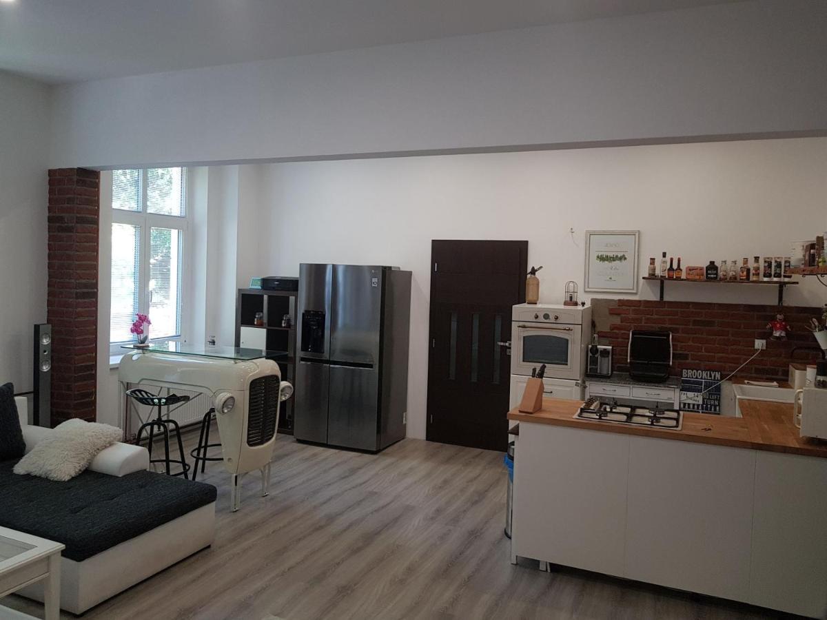 Apartman Karlovy Vary Apartment Екстериор снимка